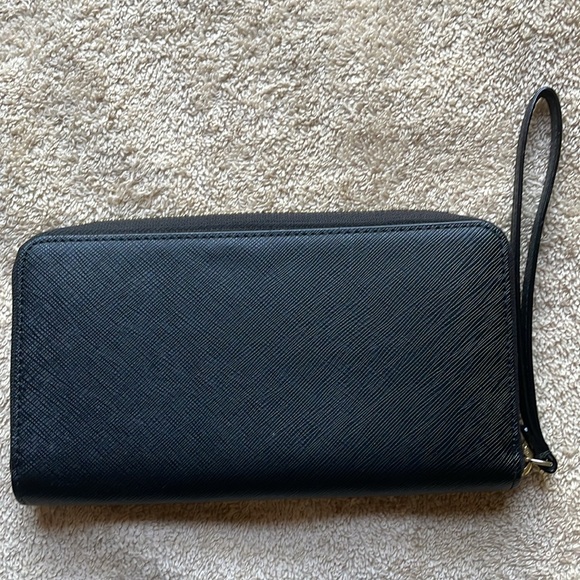 Kate Spade Black zip around wallet/wristlet - Picture 4 of 7